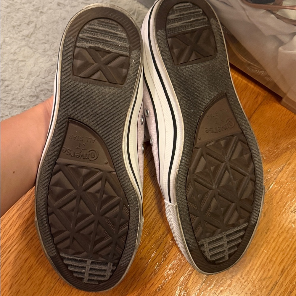 Converse - Picture 4 of 4
